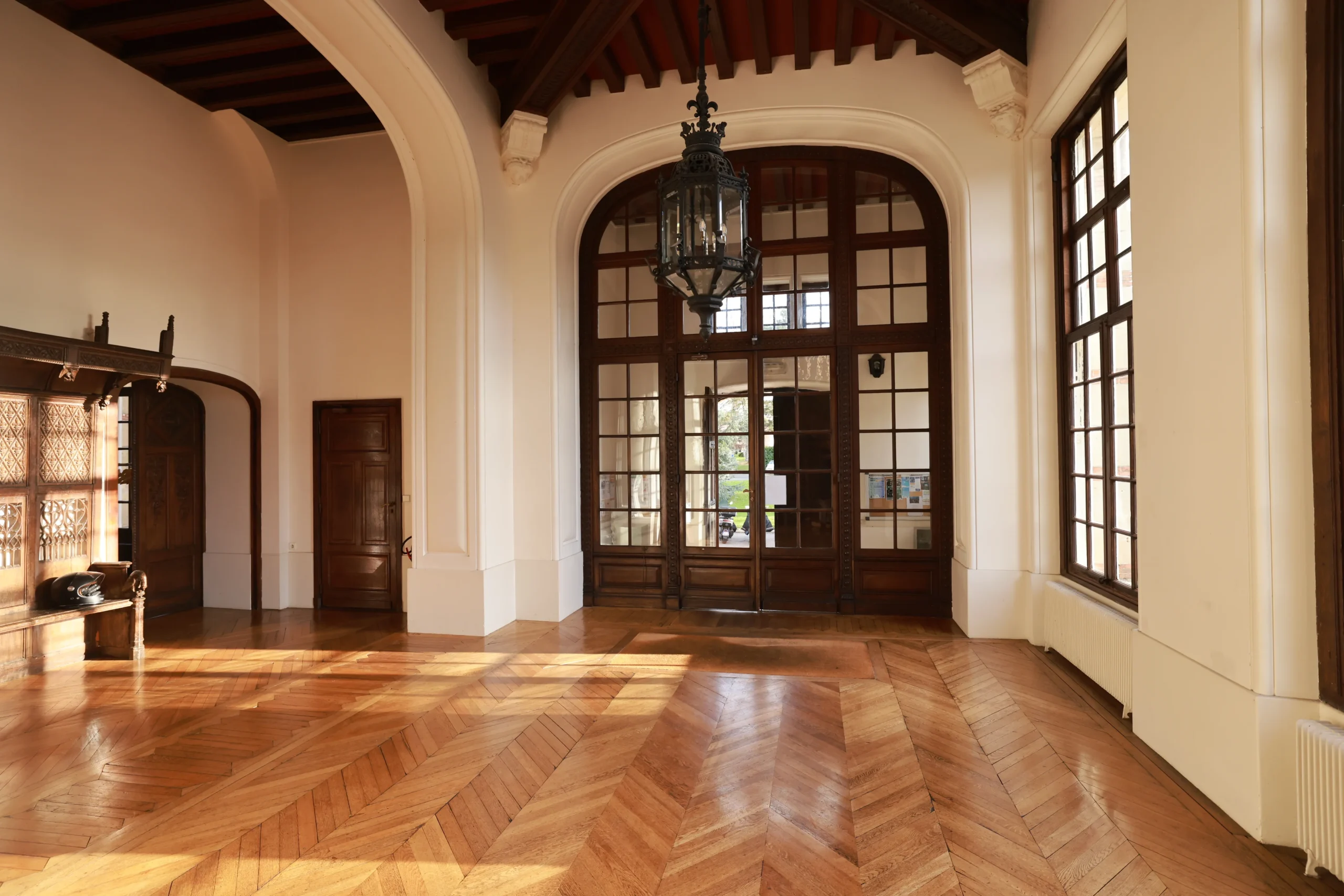 hall d'entrée du château du domaine saint françois d'assise